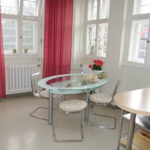 Aufenthaltsraum für gemeinsame Mahlzeiten