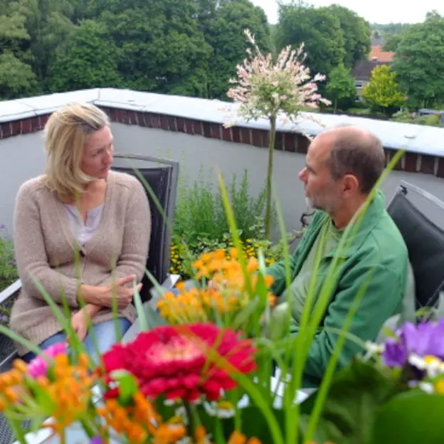 Der wunderschön bepflanzte Balkon